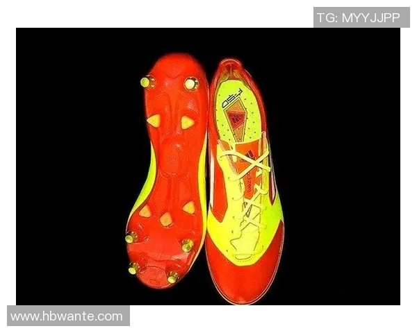 足球明星穿几双鞋的秘密与背后的故事揭秘